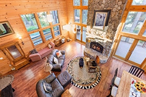 Smart TV, fireplace, books, stereo