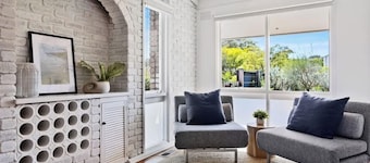 Bayside Retreat - 100m Beach, Games Room