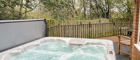 Baignoire à remous extérieure