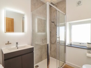 Shower - Bal An Mor (Penzance)