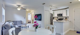 Jupiter Townhome w/ Patio & Yard ~ 6 Mi to Beach!