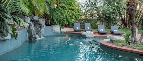 Pool | Outdoor pool, a heated pool