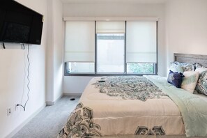 2 室のベッドルーム、WiFi