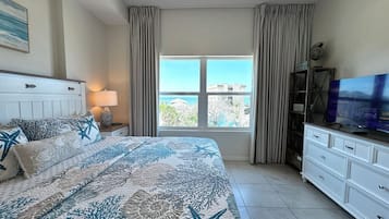 2 bedrooms, desk, iron/ironing board, travel crib