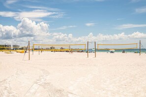 Beach nearby - Spectacular Private Rooftop Balcony Views of Gulf (St. Pete Beach)
