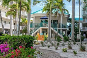Exterior - A Slice Of Paradise By The Sea (Treasure Island)