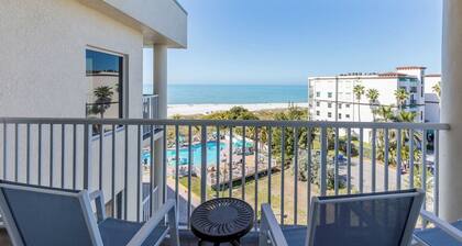 A Slice Of Paradise By The Sea