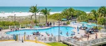 A Slice Of Paradise By The Sea