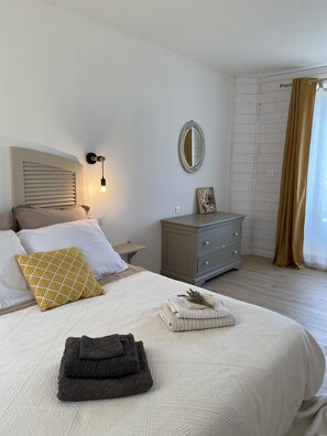 3 多间卧室、熨斗/熨衣板、WiFi、床单