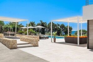 A heated pool - Villa Silvia with swimming pool - My Rental Homes (Syracuse)