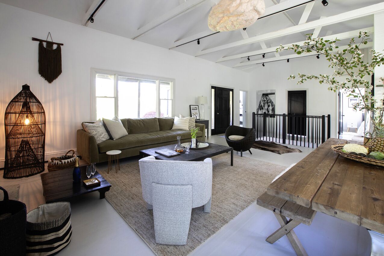 Within a walking distance of hiking trails and a short drive to Lake Waramaug. 