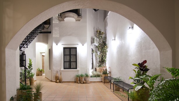 Family Shared Dormitory, Women only | Courtyard view - Casa Irake - Hostel (Guadalajara)