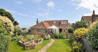 4 Schlafzimmer Unterkunft in Whitby