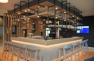 Bar (en la propiedad)