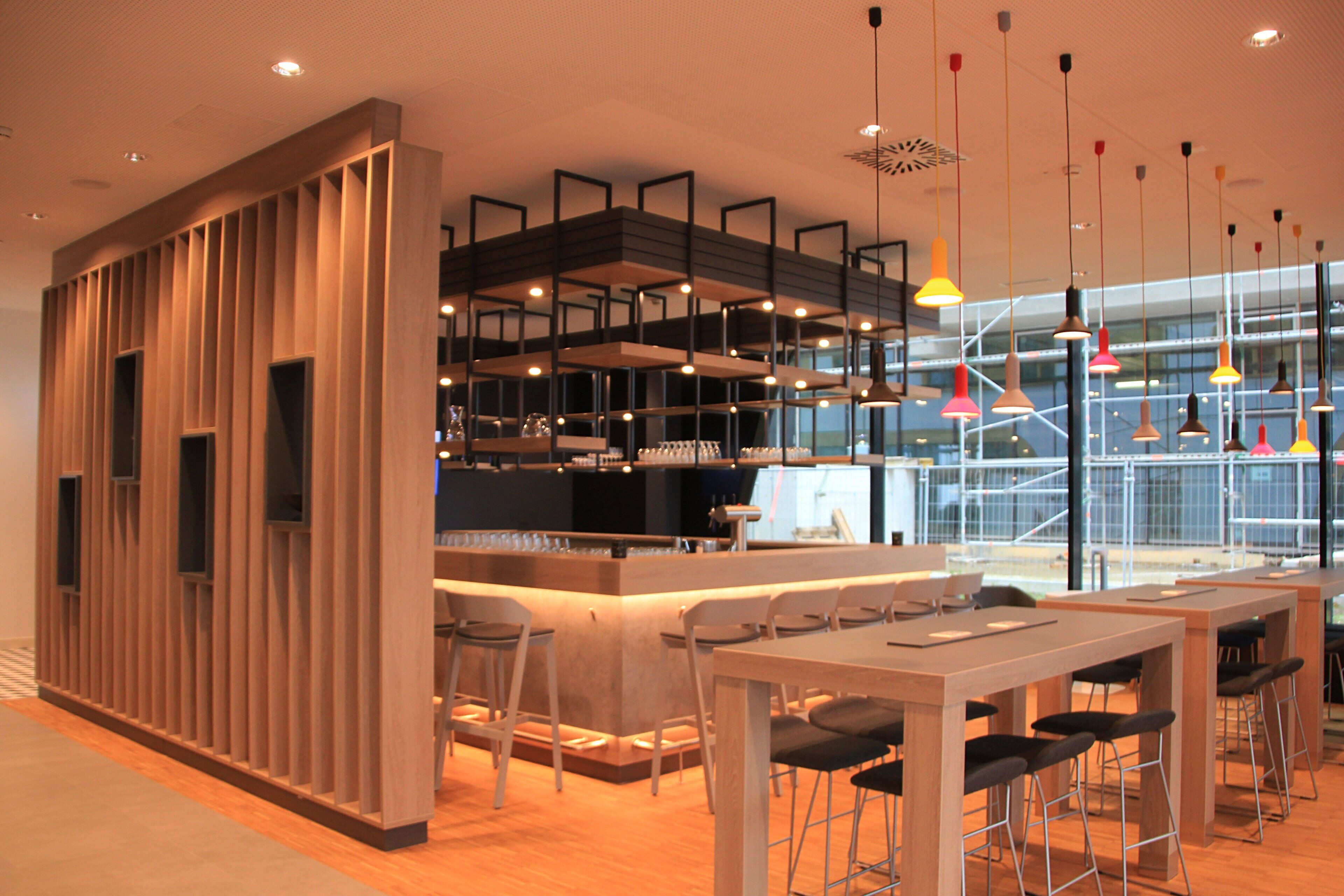 Bar (in der Unterkunft)