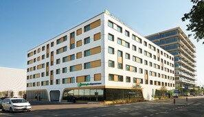 Exterior - Holiday Inn Express & Suites Basel Allschwil by IHG (Allschwil)
