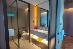 Bathroom - EVEN Hotel Suzhou Grand Canal by IHG (Suzhou)