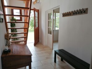 Interior - Gîte with Jaccuzzi, garden and pretty terrace 15km from the sea !!!! (Nabringhen)
