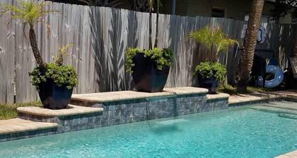 Entire Villa - Sleeps 16, Heated Pool, East of A1A
