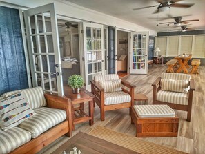 Interior - Gorgeous views, deep water, game room (Eatonton)