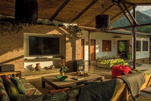 Terrace/patio - QUEBRADAHONDA ESTATE (La Vega)