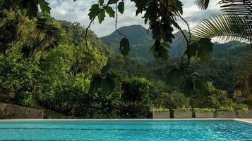 Udendørs pool