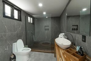 Dusche, Handtücher, Seife, Shampoo
