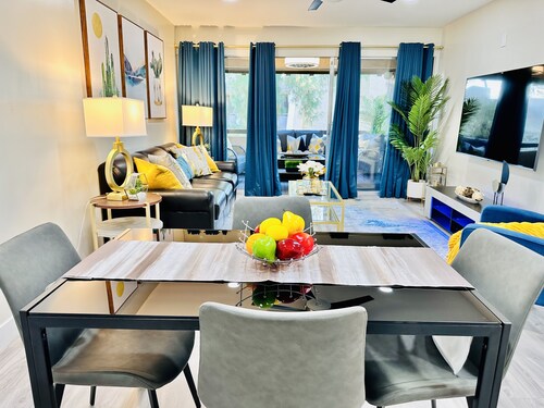 Newly Updated Modern Scottsdale Condo Old Town