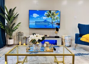 Interior - Newly Updated Modern Scottsdale Condo Old Town (Scottsdale)