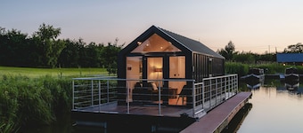 Whimbrel - Marina that sleeps2 guests in 1 bedroom