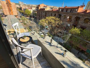 Studio with Balcony and Panoramic View | Vista balcone