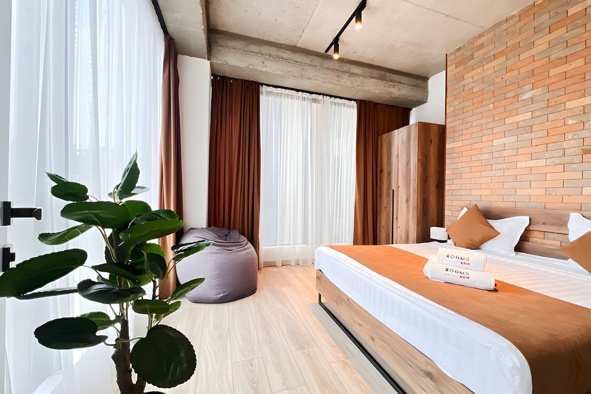 Family Suite with Balcony | 1 phòng ngủ, bộ đồ giường cao cấp, minibar, két bảo mật tại phòng