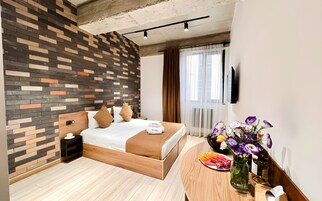 Economy Studio | Premium bedding, minibar, in-room safe, blackout drapes