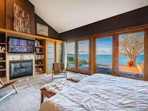 3 bedrooms, free WiFi, bed sheets - Water Front, Hot Tub, Sauna- Lummi Bay (Bellingham)