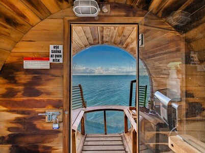 Water Front, Hot Tub, Sauna- Lummi Bay