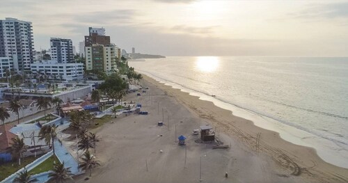 Comfortable room for 3 people 5 minutes from the beach