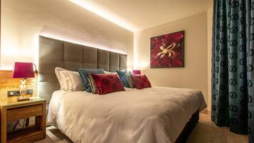 6 Schlafzimmer, kostenloses WLAN, Bettwäsche