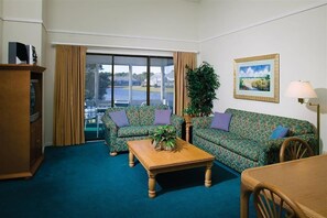 TV, fireplace, stereo - Wyndham Resort at Fairfield Harbour- 2 Bedroom (New Bern)