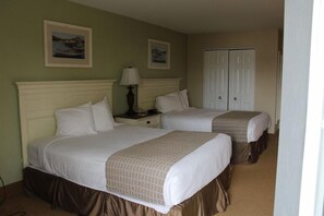 2 bedrooms, iron/ironing board, WiFi, bed sheets - Wyndham Resort at Fairfield Harbour- 2 Bedroom (New Bern)
