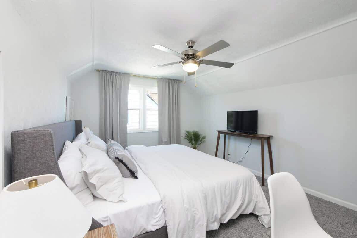 4 Schlafzimmer, Bügeleisen/Bügelbrett, Reisekinderbett, WLAN