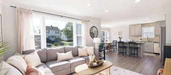 Remodeled 4 Bedroom With a Game Room!
