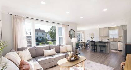 Remodeled 4 Bedroom With a Game Room!