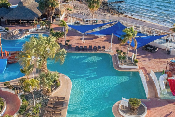 3 outdoor pools