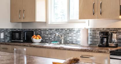 Downie Cottage by Revelstoke Vacations