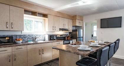 Downie Cottage by Revelstoke Vacations