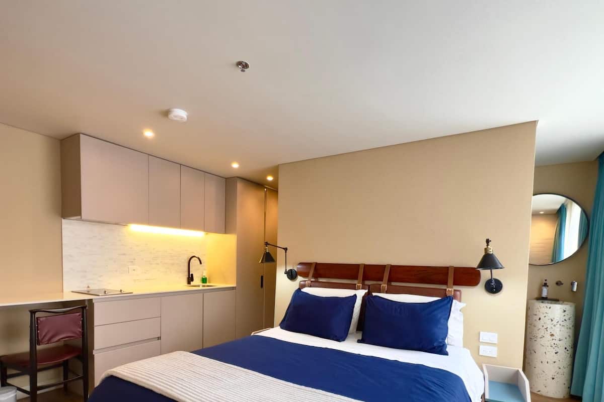 Donzen dekbedden, een minibar, een bureau, gratis wifi
