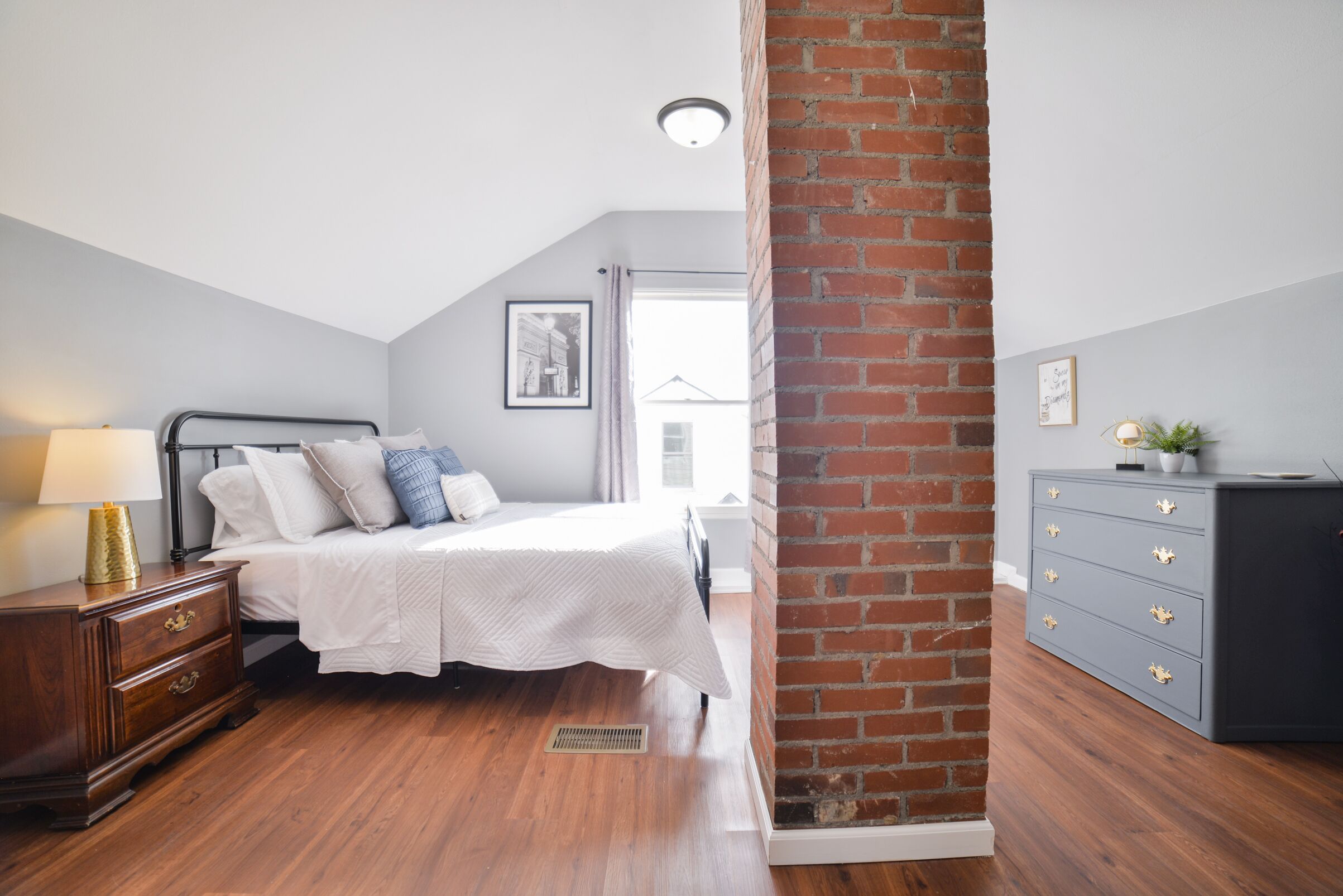 3 bedrooms, desk, free WiFi, bed sheets