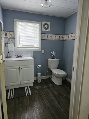 Douche, sèche-cheveux