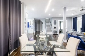 Dining - Luxury 4BR With NEW POOL (Decatur)