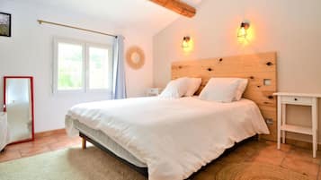 3 chambres, lit parapluie, Wi-Fi gratuit, draps fournis